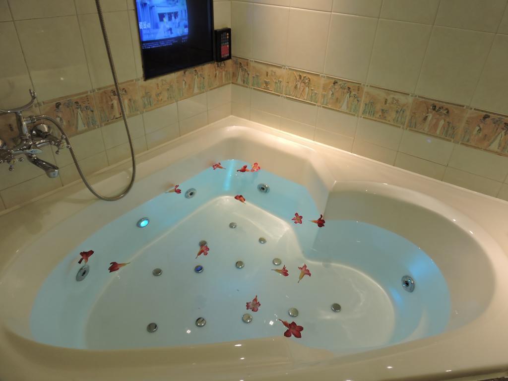 Edinburgh Motel Tainan Dış mekan fotoğraf