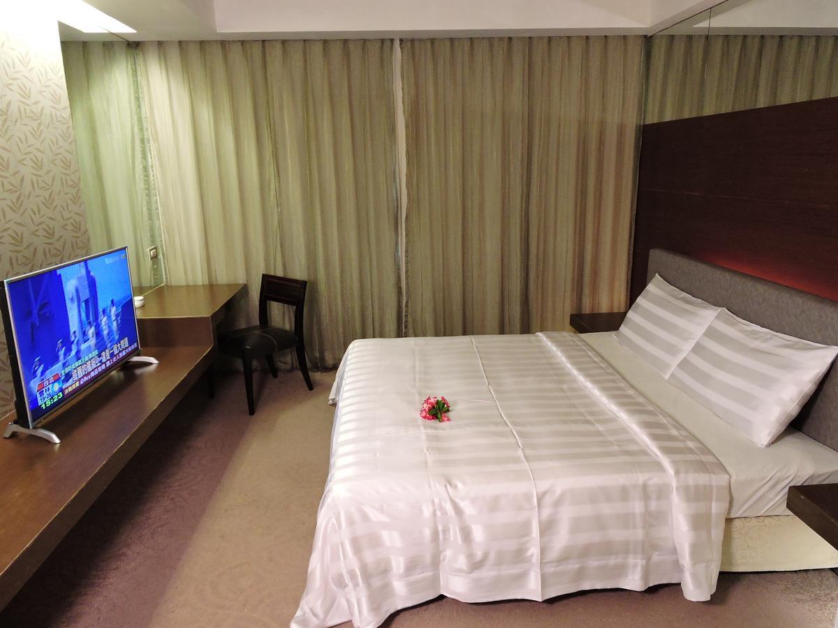 Edinburgh Motel Tainan Dış mekan fotoğraf